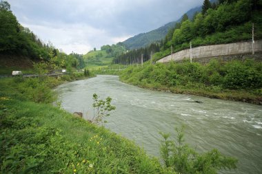 Grossglockner yüksek dağ yolu (Grossglockner Hochalpenstrasse) dağ manzarası, Avusturya için yol