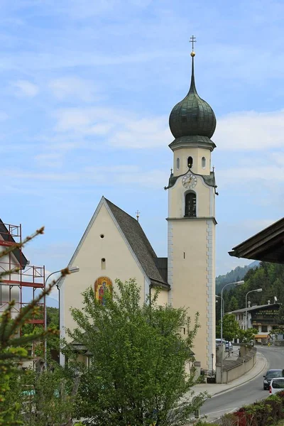 教会在小 Tyrolien Austhauser 奥地利 — 图库照片