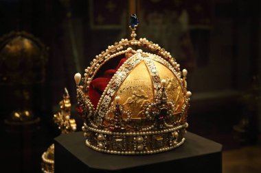Viyana, Avusturya, Mayıs, 1, 2018. Avusturya-Macaristan İmparatorluğu'nun crown. Bu taç Hofburg müzede tutulur ve ünlü ulusal yadigar (Avusturya).