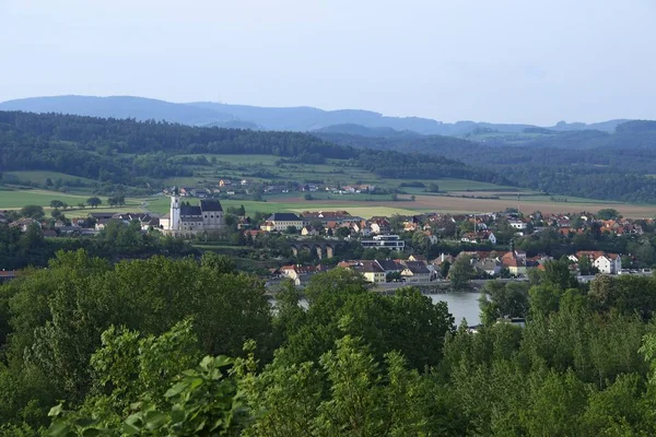 Blick Vom Stiftsgarten Melk Berühmtes Benediktinerkloster Österreich Auf Die Stadt — Stockfoto