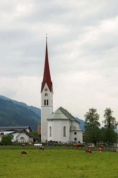 Kerk Kleine Tyrolien Stad Weer Oostenrijk — Stockfoto