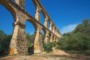 Roma su kemeri ' El ponte del Diablo' (köprü şeytanın) yakınındaki Tarragona, Katalonya, İspanya