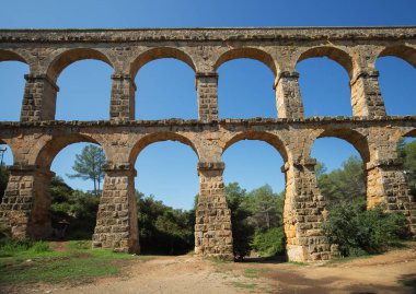 Roma su kemeri ' El ponte del Diablo' (köprü şeytanın) yakınındaki Tarragona, Katalonya, İspanya
