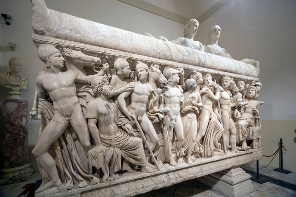 意大利罗马 2020年1月6日 古石棺陈列在首都博物馆里 它是一座位于罗马首都山上的考古博物馆 — 图库照片