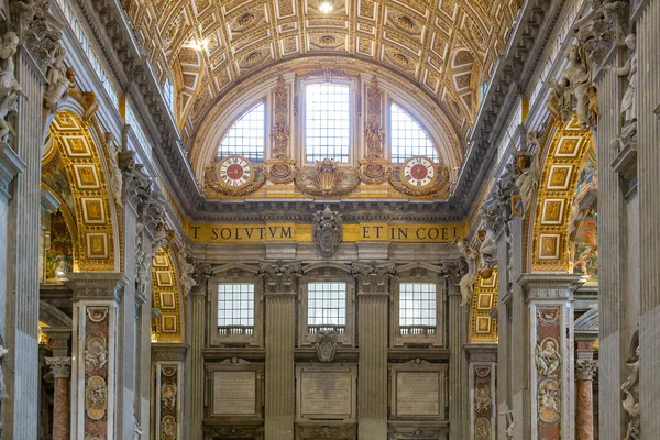 Vaticano Roma Italia Enero 2020 Interior Catedral San Pedro Del —  Fotos de Stock