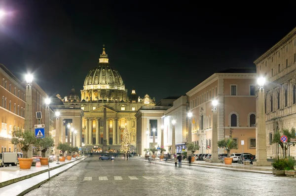 Sint Pieterskathedraal Van Het Vaticaan Nachts Kathedraal Een Van Beroemdste — Stockfoto