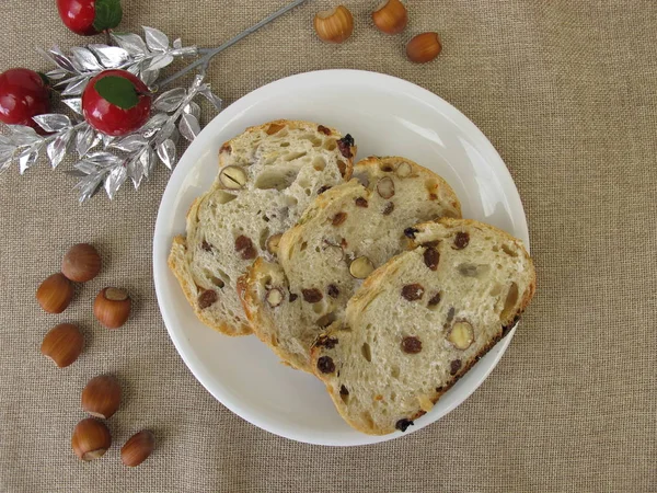 Noel kuru üzüm somun ekmek