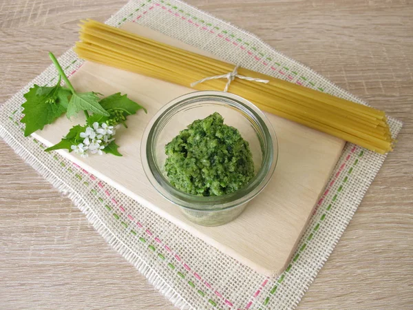 Pesto Senape All Aglio Fatto Casa Tagliatelle — Foto Stock