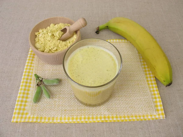 Frullato Giallo Vegano Con Farina Lupino Banana — Foto Stock