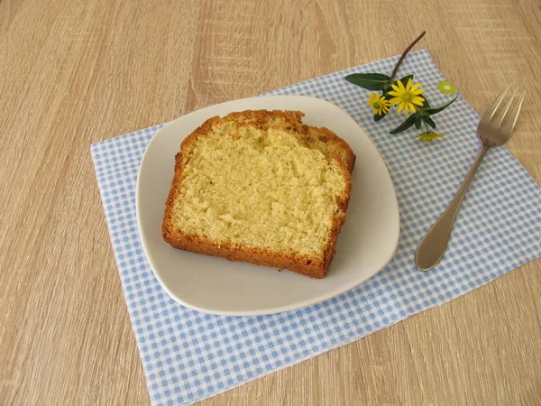 Klassisk Sockerkaka Från Mögel — Stockfoto