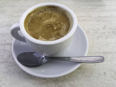 İki duble kapuçino.