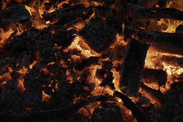 Hot embers — Stock Photo, Image