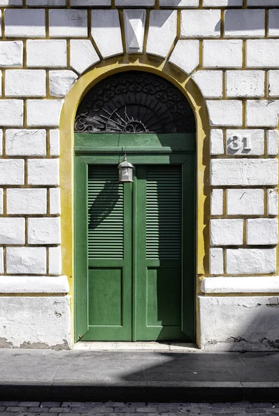 Green doorway — Stock Photo, Image