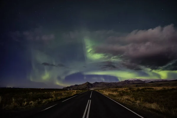 Camino de auroras boreales — Foto de Stock