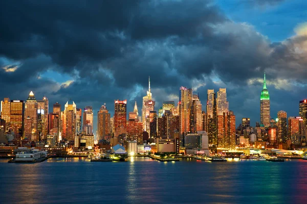 Ciudad Nueva York Midtown Manhattan Skyline Atardecer Sobre Río Hudson — Foto de Stock