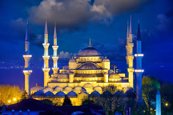 Blue Mosque in Istanbul — Stock Photo, Image