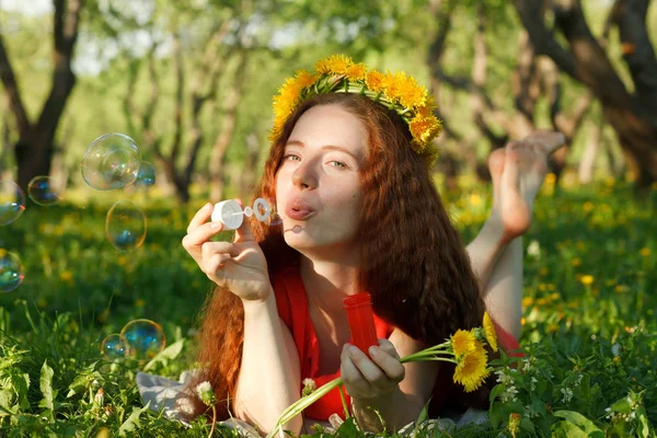 Woman Long Red Hair Park Soap Bubbles — Stock Photo, Image