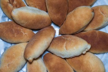Masadaki börek