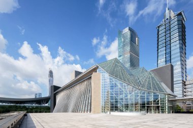 modern şehir boş modern meydanda