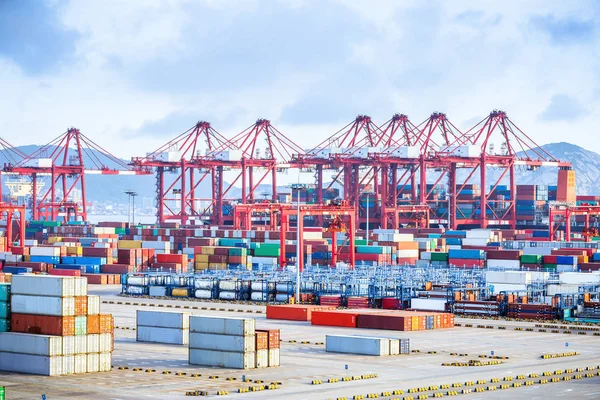 Porto Occupato Con Carichi Pieni Container Nel Porto — Foto Stock