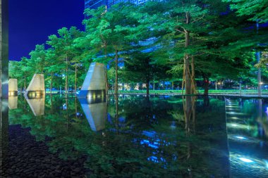 modern şehir boş modern meydanda