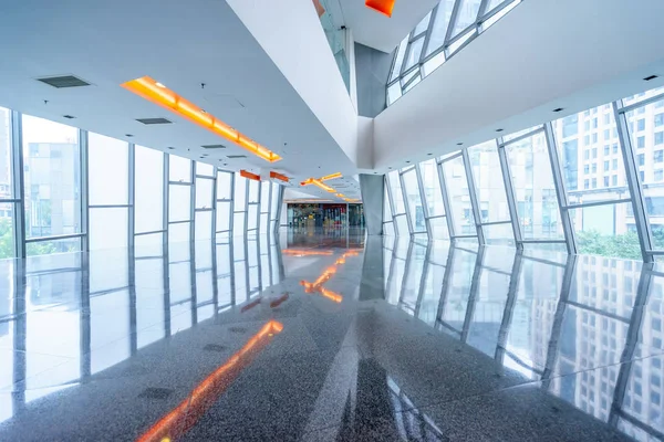 Empty Bright Corridor Glass Window — Stock Photo, Image