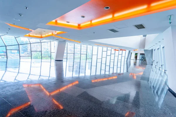 Empty Bright Corridor Glass Window — Stock Photo, Image