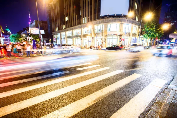 Crowded Road Zebra Crossing Gymnasium Modern City Night — Stock Photo, Image