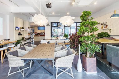 Restoran modern dekorasyonu ile iç 