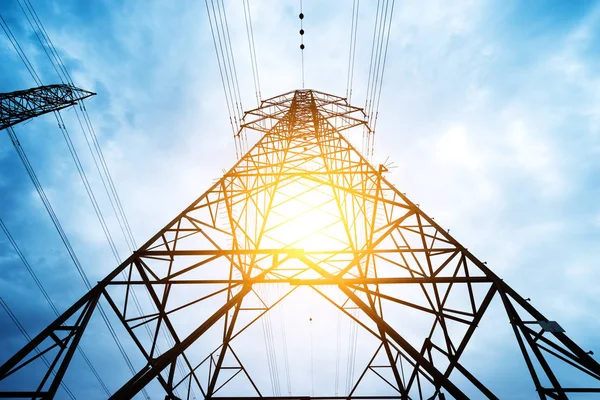 Poste Alta Tensão Torre Alta Tensão Céu Fundo — Fotografia de Stock