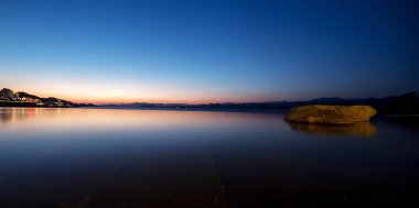 günbatımı huzur göl manzaralı