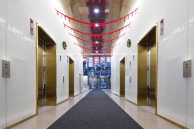 Asansör oda modern ofis lobisinde