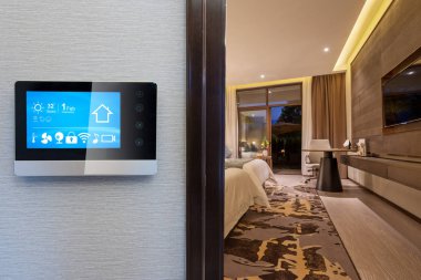 otel odasında akıllı ev