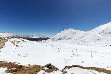 boş karayolu kar Dağları