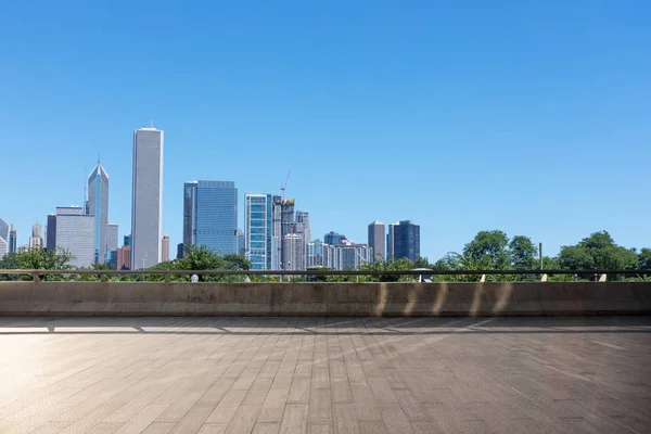 Chicago Modern Şehir Manzarası Olan Boş Bir Arazi — Stok fotoğraf