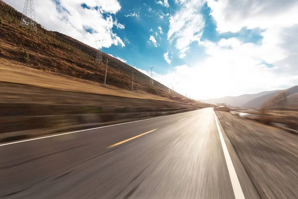 Camino Vacío Con Vista Montaña — Foto de Stock