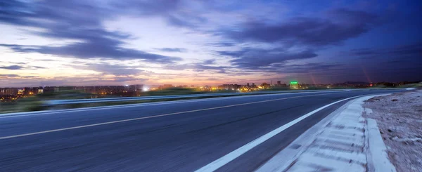 Empty Asphalt Highway Modern City — Stock Photo, Image