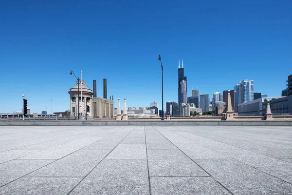 Suelo Vacío Con Ciudad Moderna — Foto de Stock