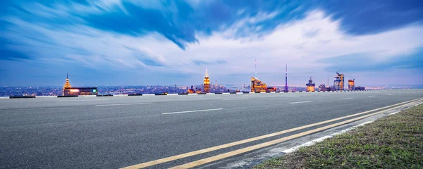 Autoroute Asphaltée Vide Avec Paysage Urbain Moderne New York — Photo