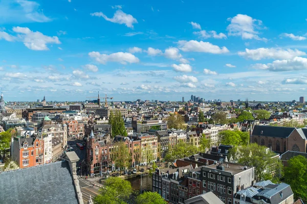 Pohled Amsterdam Modrou Oblohou Nizozemsko — Stock fotografie