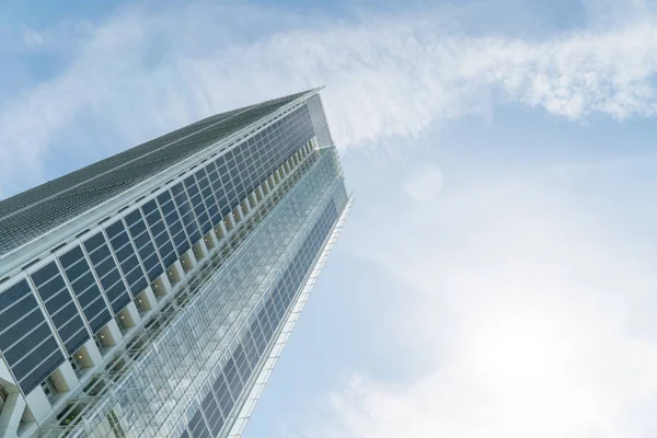 Low Angle View Skyscraper Cloudscape Background — Stock Photo, Image