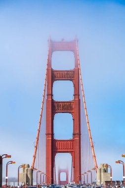 San Francisco 'daki Golden Gate Köprüsü' nün ikonik manzarası.