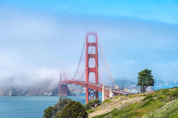 Prachtig uitzicht op Golden Gate Bridge, San Francisco. — Stockfoto