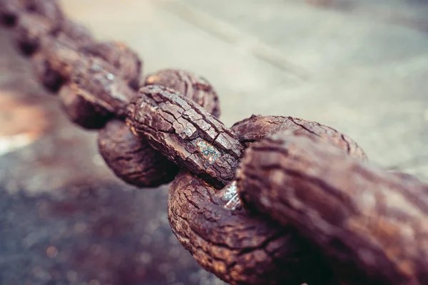 Close up of an old rusty chain. — Stock Photo, Image