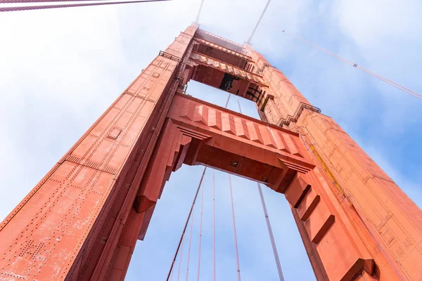 Vista diversa del Golden Gate Bridge, San Francisco . — Foto Stock