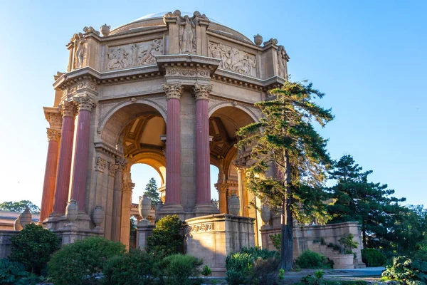 Güzel Sanatlar Sarayı, San Francisco.