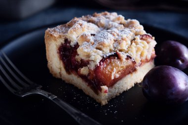 Lezzetli erikli kek.