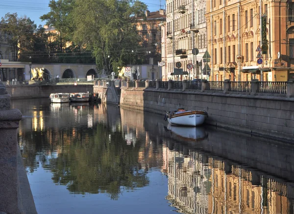 Godmorgen Griboyedov Canal - Stock-foto