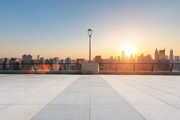 Vloer Zonsondergang Met Moderne Stad Skyline Gebouwen Leeg Shanghai — Stockfoto