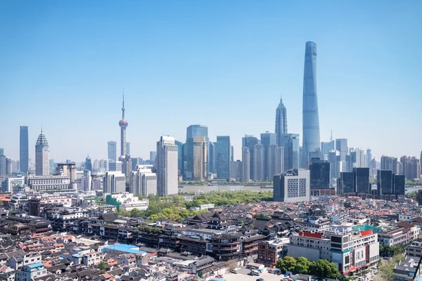 Shanghai Yuyuan Garden Och Pudong Skyline Vacker Modern Storstad Stadsbild — Stockfoto